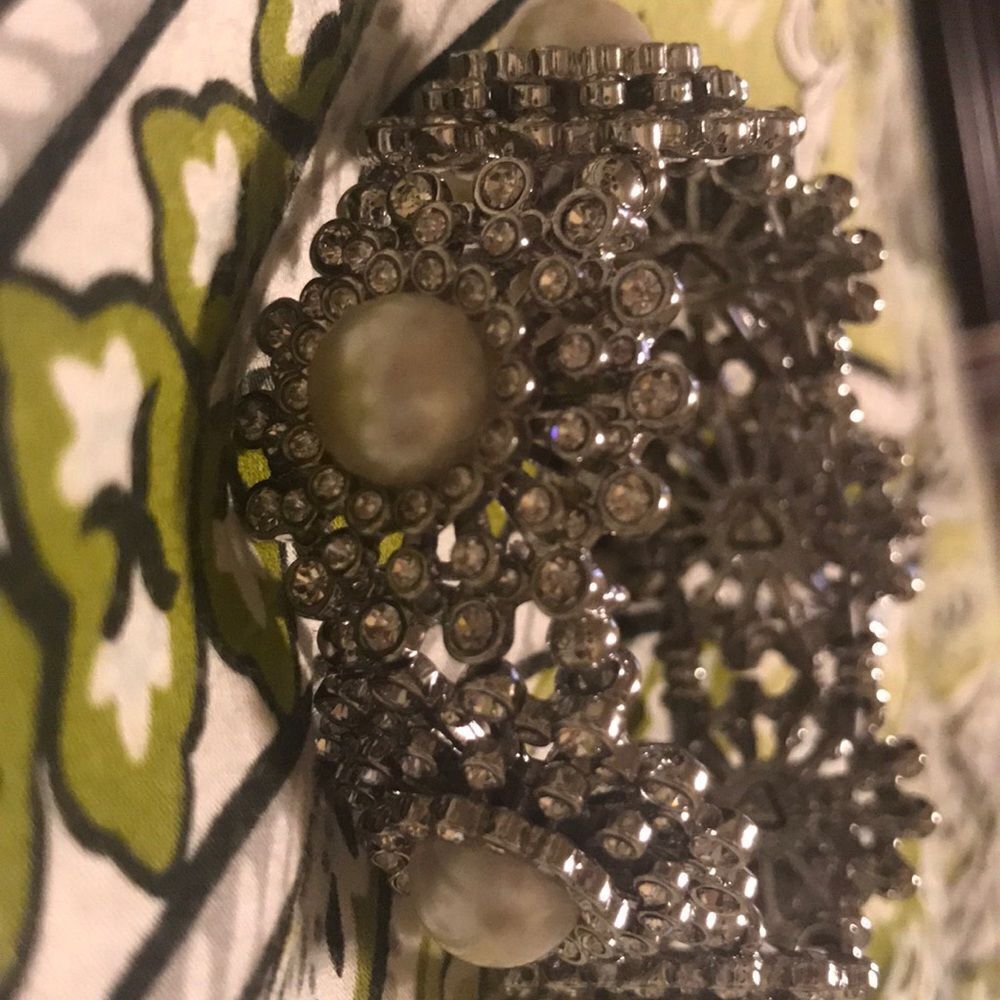 Faux Pearl Rhinestone Statement Bracelet Glam Wedding Jewelry - Picture 4 of 4